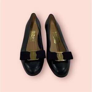 VINTAGE Salvatore Ferragamo Black Leather Low Block Heel Vara Bow Size 6